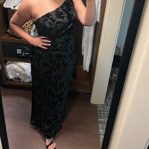 Revelry jade floral Elegant Black One-Shoulder Dress